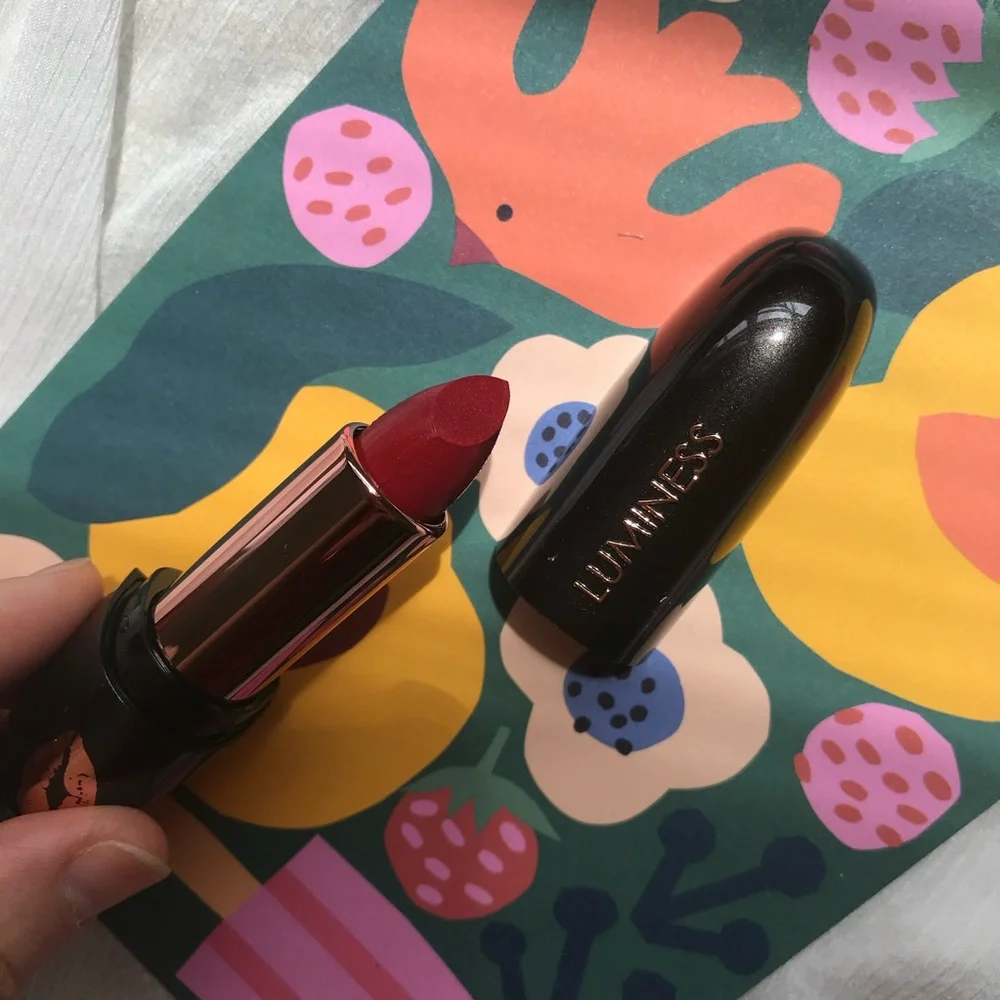 NIB Luminess Lipstick - Poison Apple